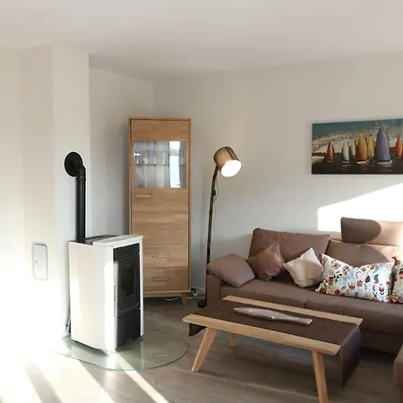 Haus Sterntaucher Whg 02 Mit Terrasse Апартаменты